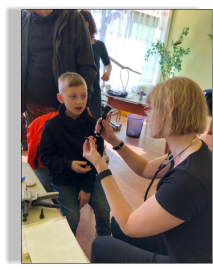 Daniela mit einem neuen Patienten