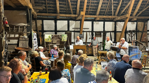 Viele Teilnehmer beim CI-Stammtisch